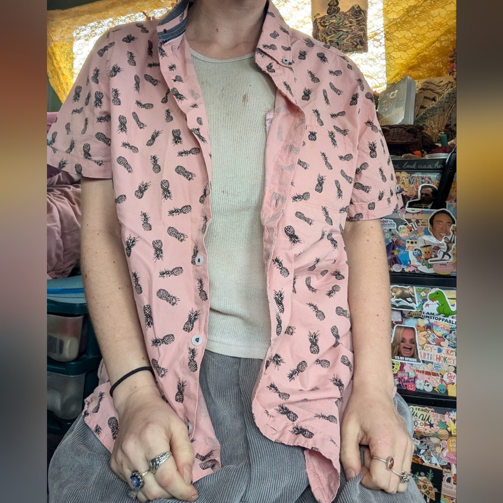 Pink Pineapple Print Men's Button Up Shirt
